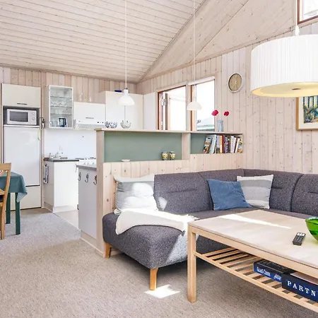 4 Star In Juelsminde-by Traum